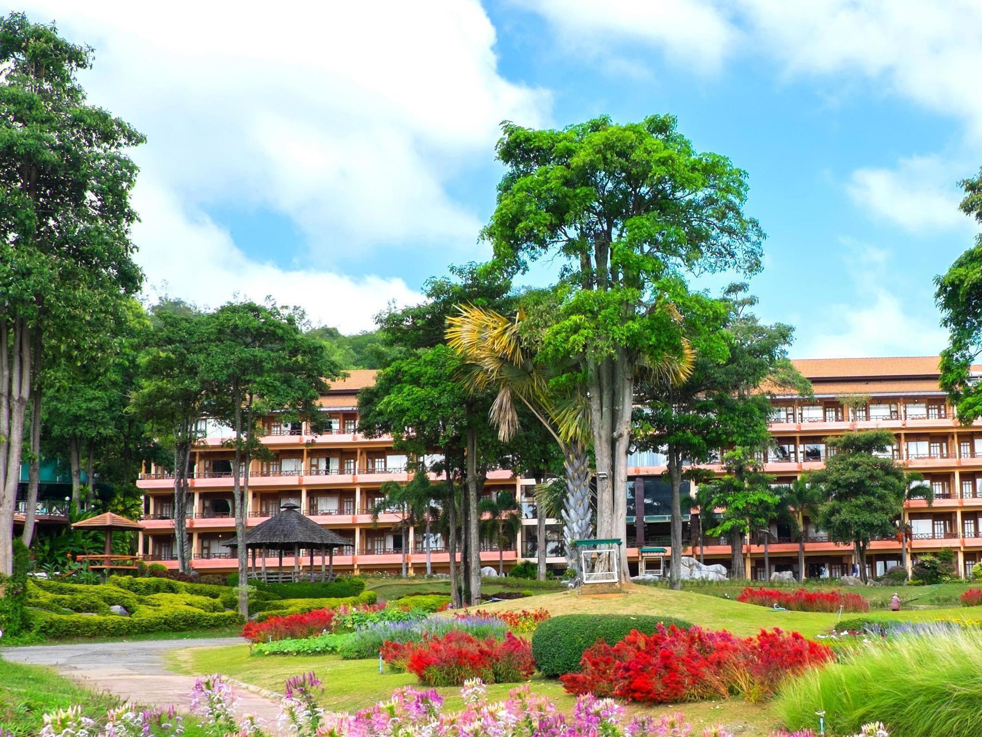 Arayana Phupimarn Resort & Spa Pak Chong Екстериор снимка