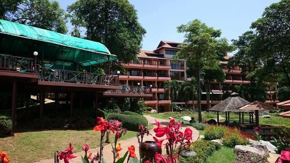 Arayana Phupimarn Resort & Spa Pak Chong Екстериор снимка