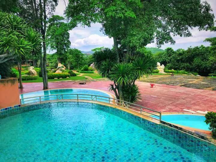 Arayana Phupimarn Resort & Spa Pak Chong Екстериор снимка
