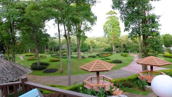 Arayana Phupimarn Resort & Spa Pak Chong Екстериор снимка