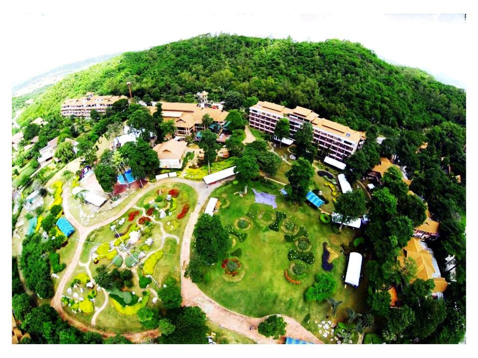 Arayana Phupimarn Resort & Spa Pak Chong Екстериор снимка