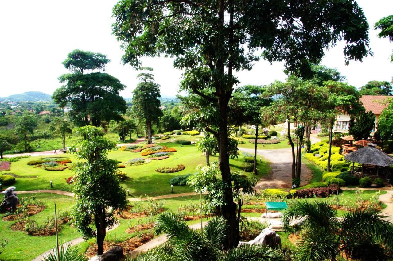 Arayana Phupimarn Resort & Spa Pak Chong Екстериор снимка